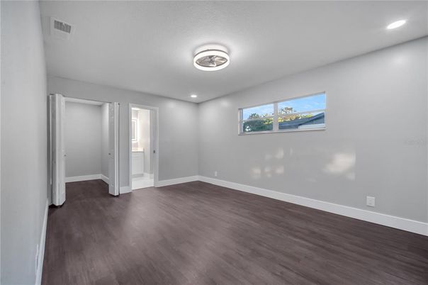 Empty room, Interior, Recessed Lighting, Wood Texture Flooring