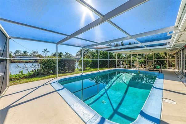 Glass Ceilings, Interior, Pool, Sun Room, Water