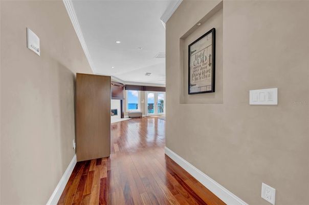 Interior, Recessed Lighting, Wood Texture Flooring