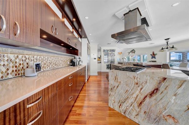 Dining room, Interior, Kitchen, Pendant Lights, Recessed Lighting, Wood Texture Flooring