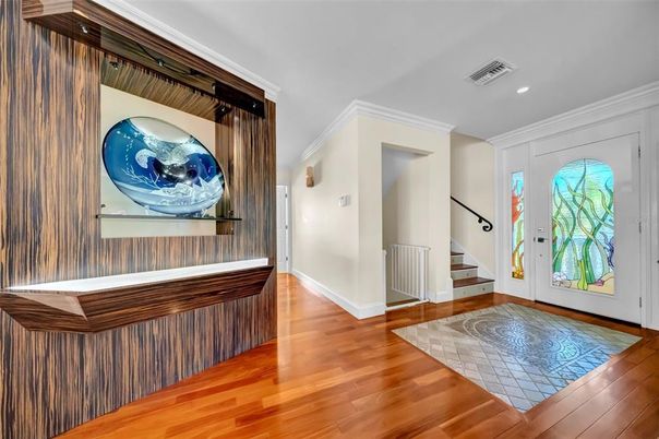 Interior, Recessed Lighting, Wood Texture Flooring