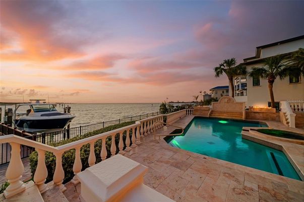 Exterior, Lake, Pool, Water