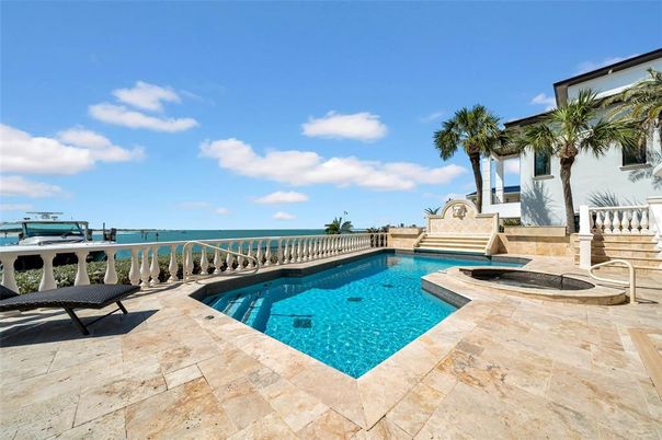 Exterior, Pool, Water