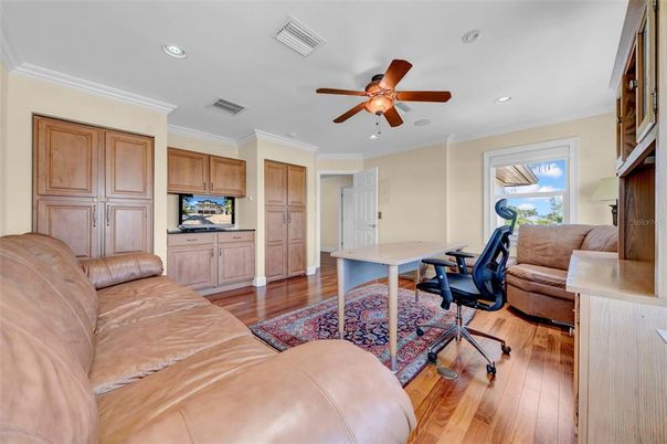 Home Office, Interior, Recessed Lighting, Wood Texture Flooring