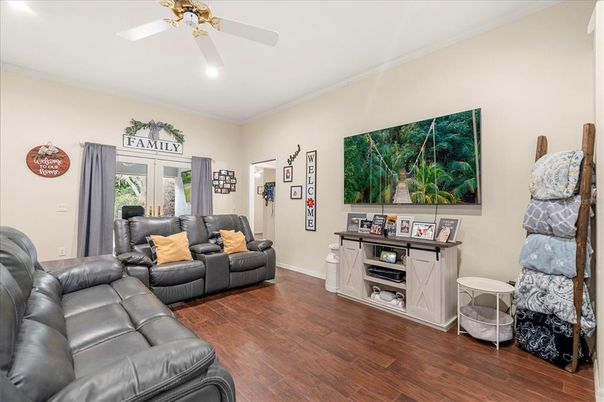 Interior, Living room, Recessed Lighting, Wood Texture Flooring