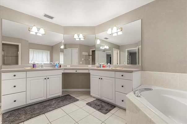 Bathroom, Dual Sink Vanities, Interior