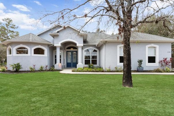 Backyard, Exterior, Facade, Ranch