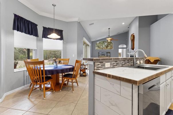 Dining room, Interior, Kitchen, Pendant Lights, Recessed Lighting