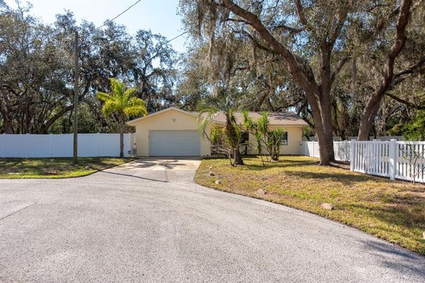 Backyard, Detached Garage, Exterior