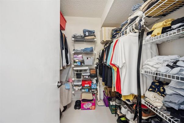 Interior, Walk-in Closets