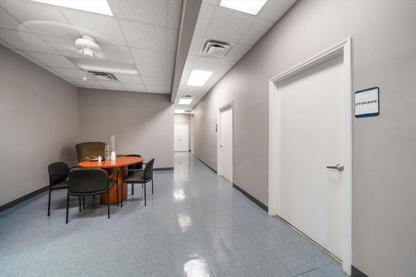 Dining room, Interior, Recessed Lighting