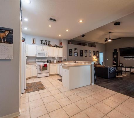 Interior, Kitchen, Living room, Recessed Lighting