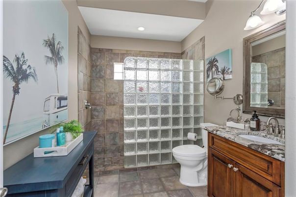 Bathroom, Interior, Recessed Lighting