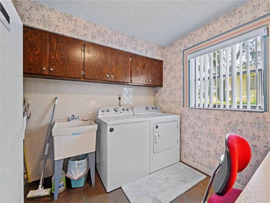 Interior, Washer