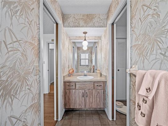 Bathroom, Interior, Pendant Lights