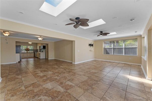 Empty room, Interior, Recessed Lighting