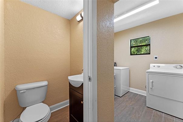 Interior, Washer, Wood Texture Flooring