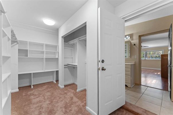 Interior, Walk-in Closets
