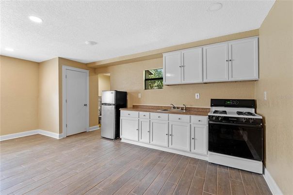 Interior, Kitchen, Recessed Lighting, Wood Texture Flooring