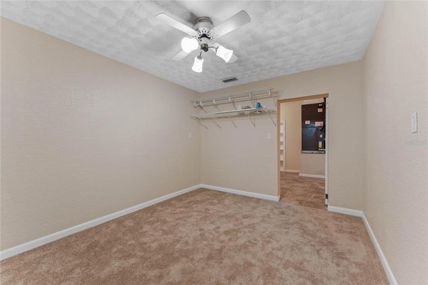 Empty room, Interior, Walk-in Closets