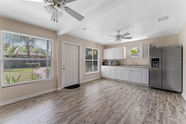 Empty room, Interior, Kitchen, Wood Texture Flooring