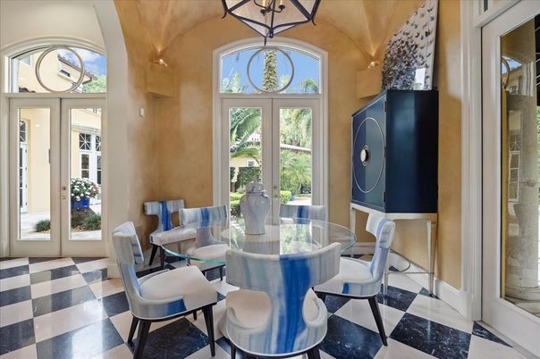 Chandelier, Dining room, Interior
