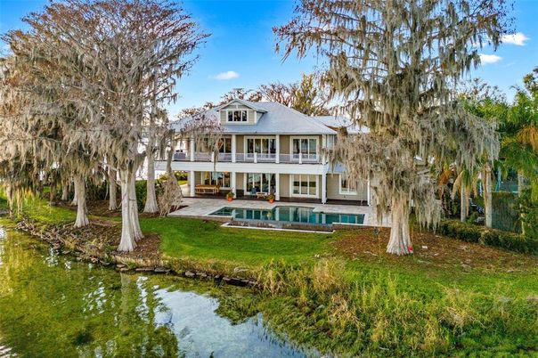 Exterior, Lake, Pool