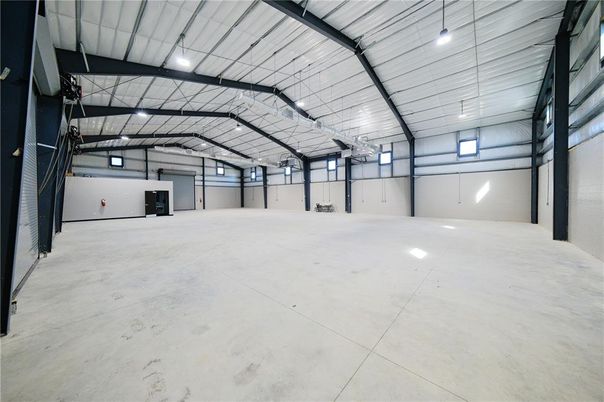 Garage, Interior