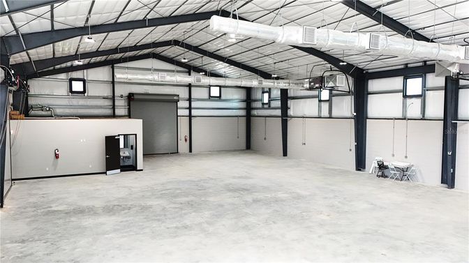 Garage, Interior