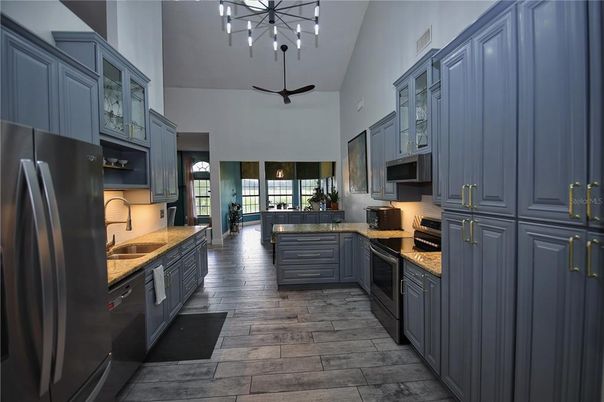 Interior, Kitchen, Pendant Lights, Wood Texture Flooring