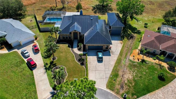 Exterior, Drone