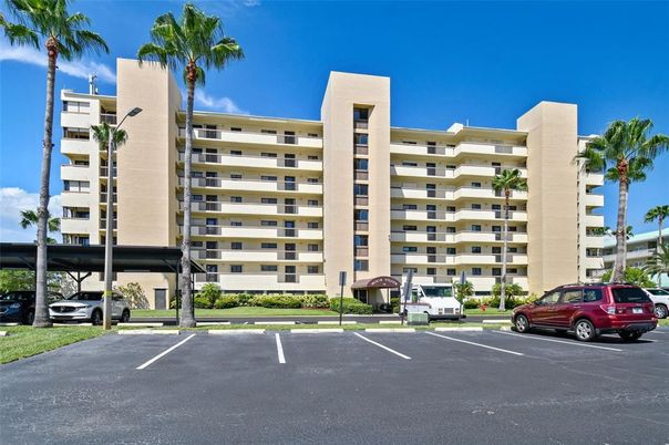 Exterior, Facade, Condo Building