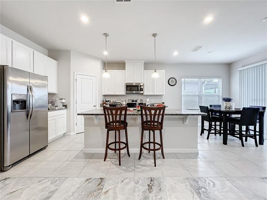 Dining room, Interior, Kitchen, Pendant Lights, Recessed Lighting, Stainless Steel Appliances