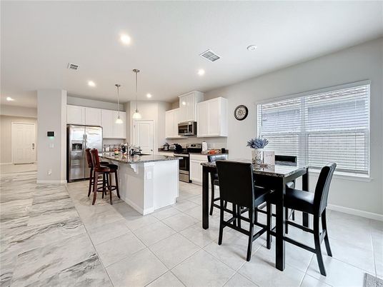 Dining room, Interior, Kitchen, Pendant Lights, Recessed Lighting, Stainless Steel Appliances