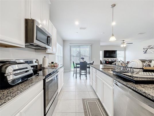 Dining room, Interior, Kitchen, Pendant Lights, Recessed Lighting