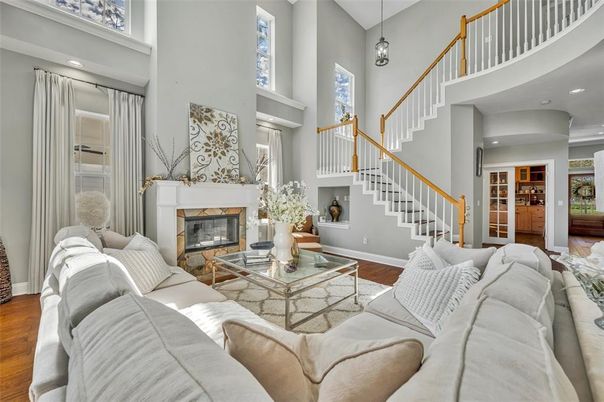 Fireplace, Interior, Living room, Pendant Lights, Recessed Lighting, Wood Texture Flooring