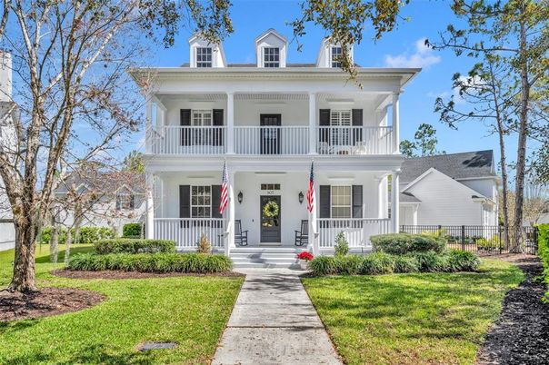 Exterior, Facade, American Foursquare