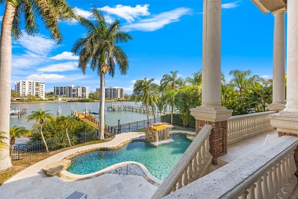 Exterior, Lake, Pool, Water