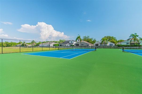 Exterior, Tennis Courts