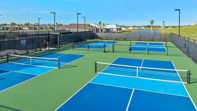 Exterior, Tennis Courts, Water