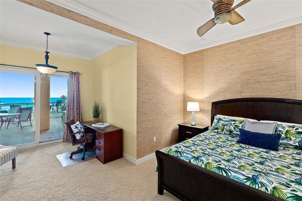 Bedroom, Home Office, Interior, Pendant Lights, Water