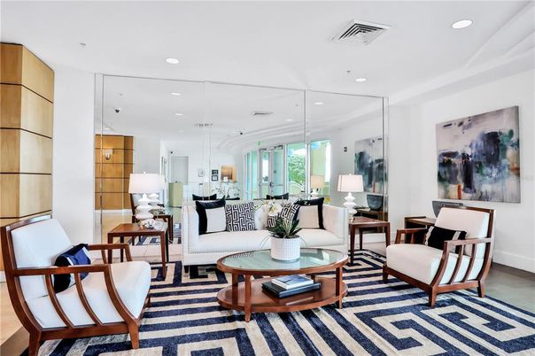 Interior, Living room, Pendant Lights, Recessed Lighting