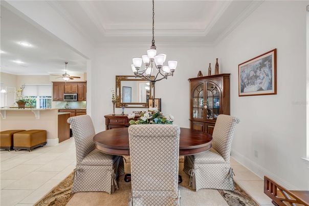 Chandelier, Dining room, Interior, Kitchen, Recessed Lighting