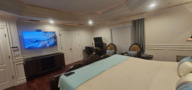 Bedroom, Home Office, Interior, Recessed Lighting, Wood Texture Flooring