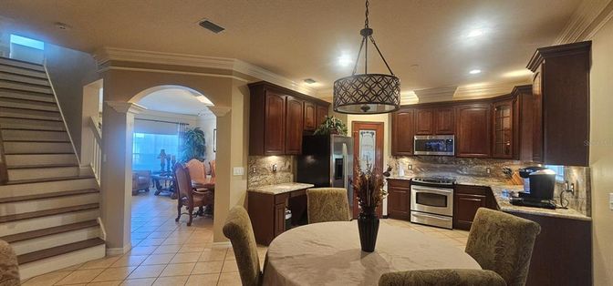 Dining room, Interior, Kitchen, Pendant Lights, Recessed Lighting, Stainless Steel Appliances