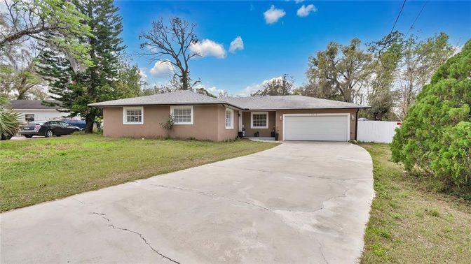 Attached, Backyard, Exterior, Facade, Ranch