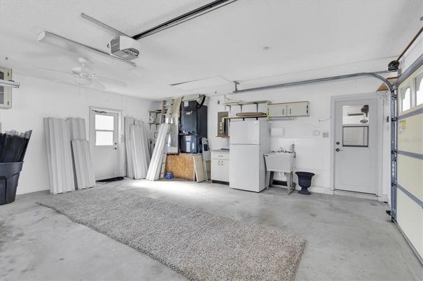 Garage, Interior, Washer