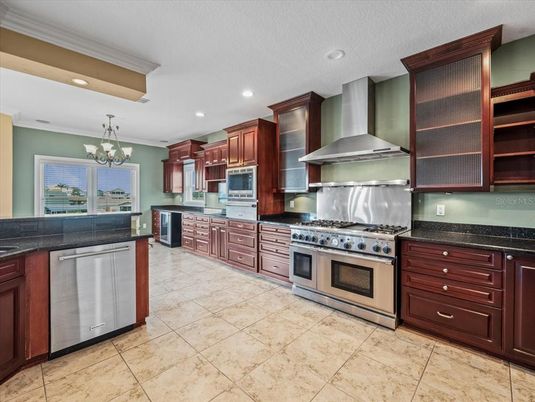 Chandelier, Interior, Kitchen, Recessed Lighting, Stainless Steel Appliances