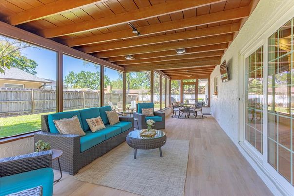 Dining room, Interior, Living room, Wooden Beams, Wooden Ceilings, Wood Texture Flooring
