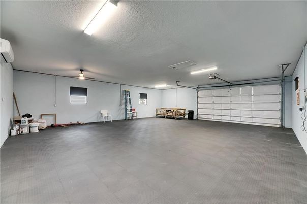 Garage, Interior